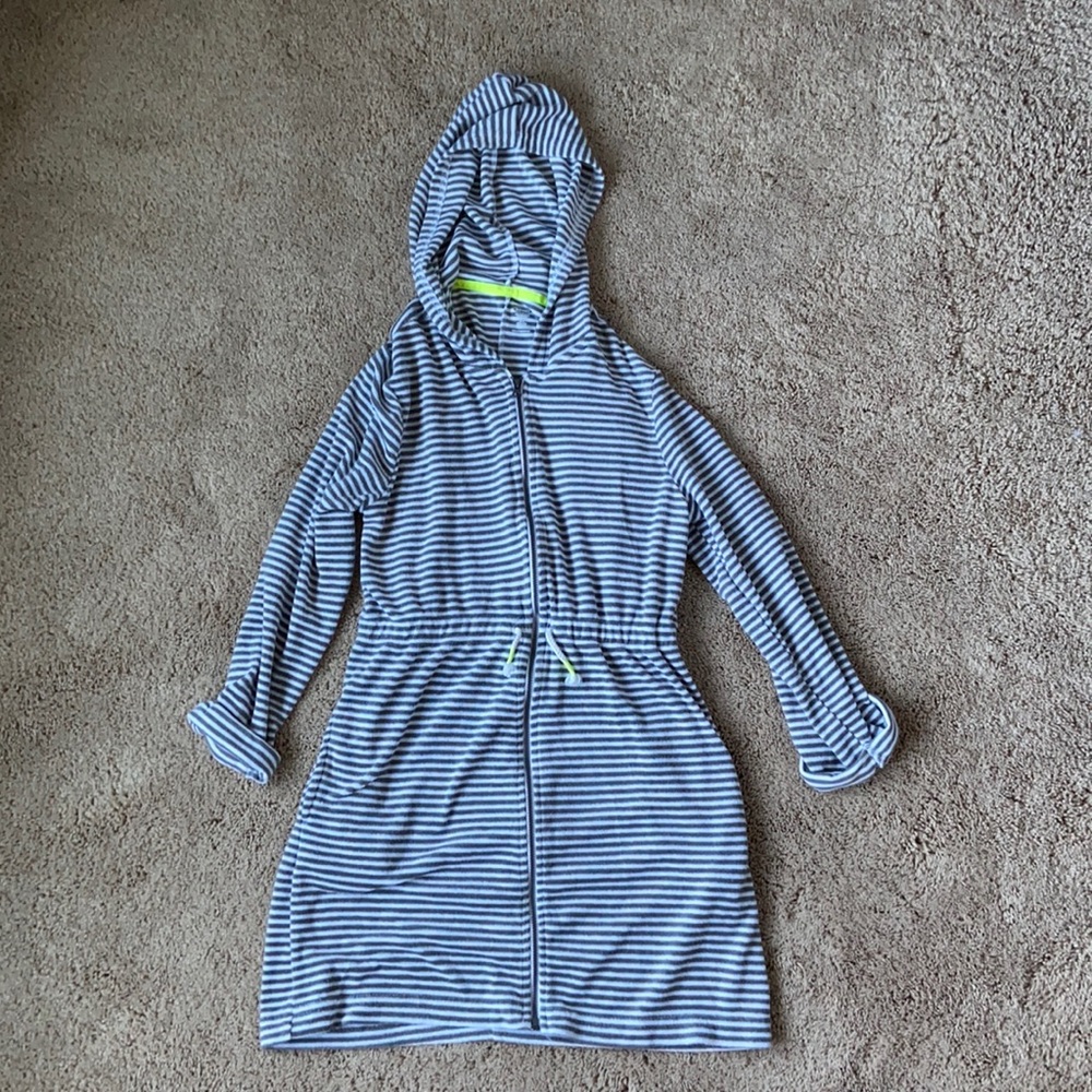 Girls coverup